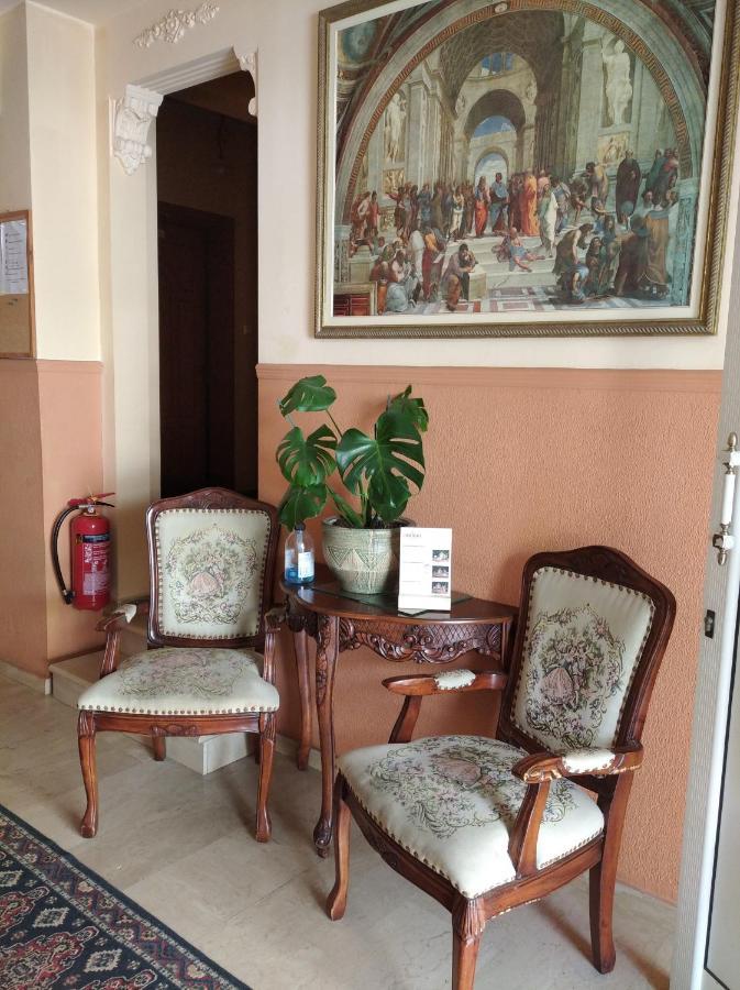 Xenia Palace Luxury Apartments Неа-Врасна Экстерьер фото