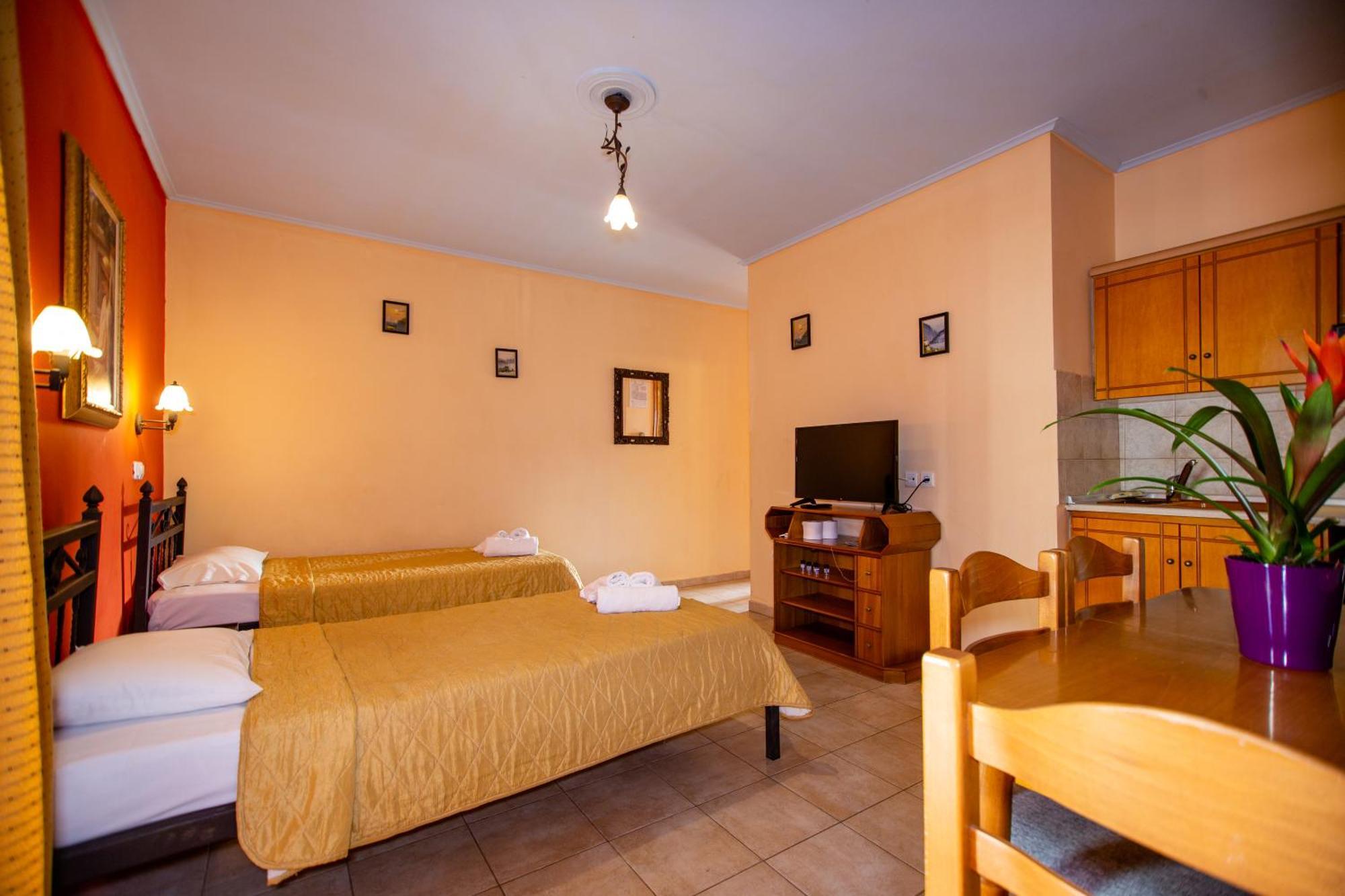 Xenia Palace Luxury Apartments Неа-Врасна Экстерьер фото