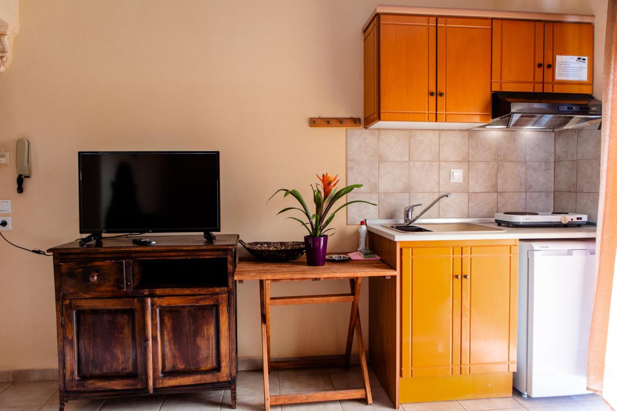 Xenia Palace Luxury Apartments Неа-Врасна Экстерьер фото