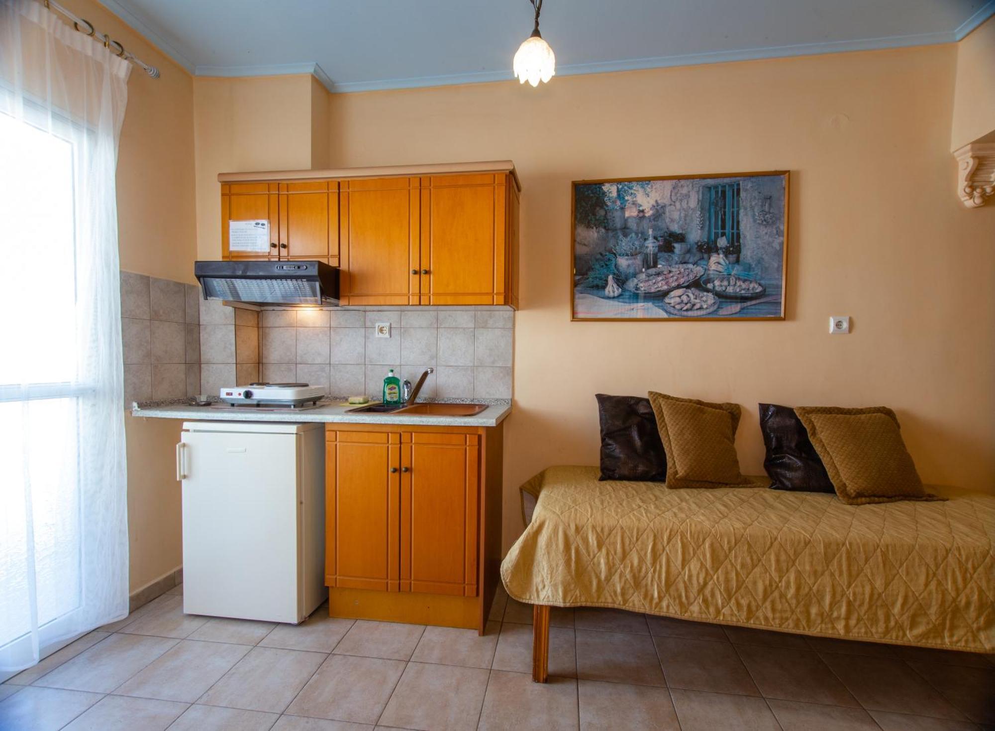 Xenia Palace Luxury Apartments Неа-Врасна Экстерьер фото