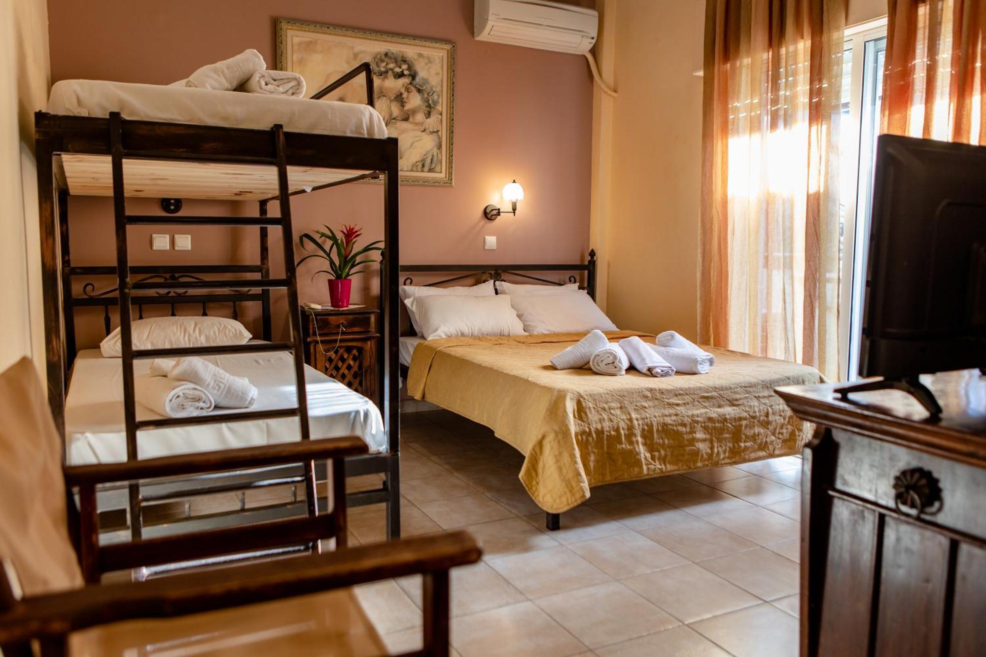 Xenia Palace Luxury Apartments Неа-Врасна Экстерьер фото